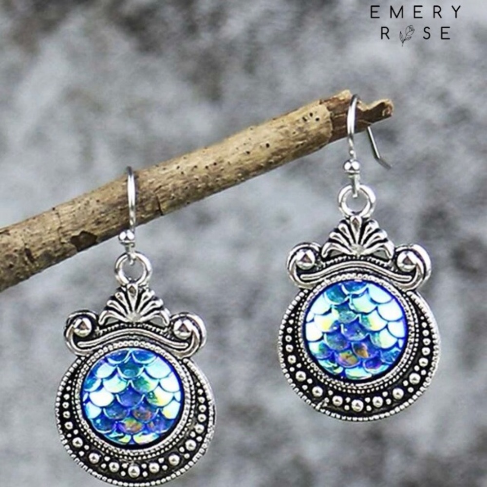 🆕‼️RE-STOCKED‼️!- 🌹 Emery Rose Vintage Drop Style Earrings NWT